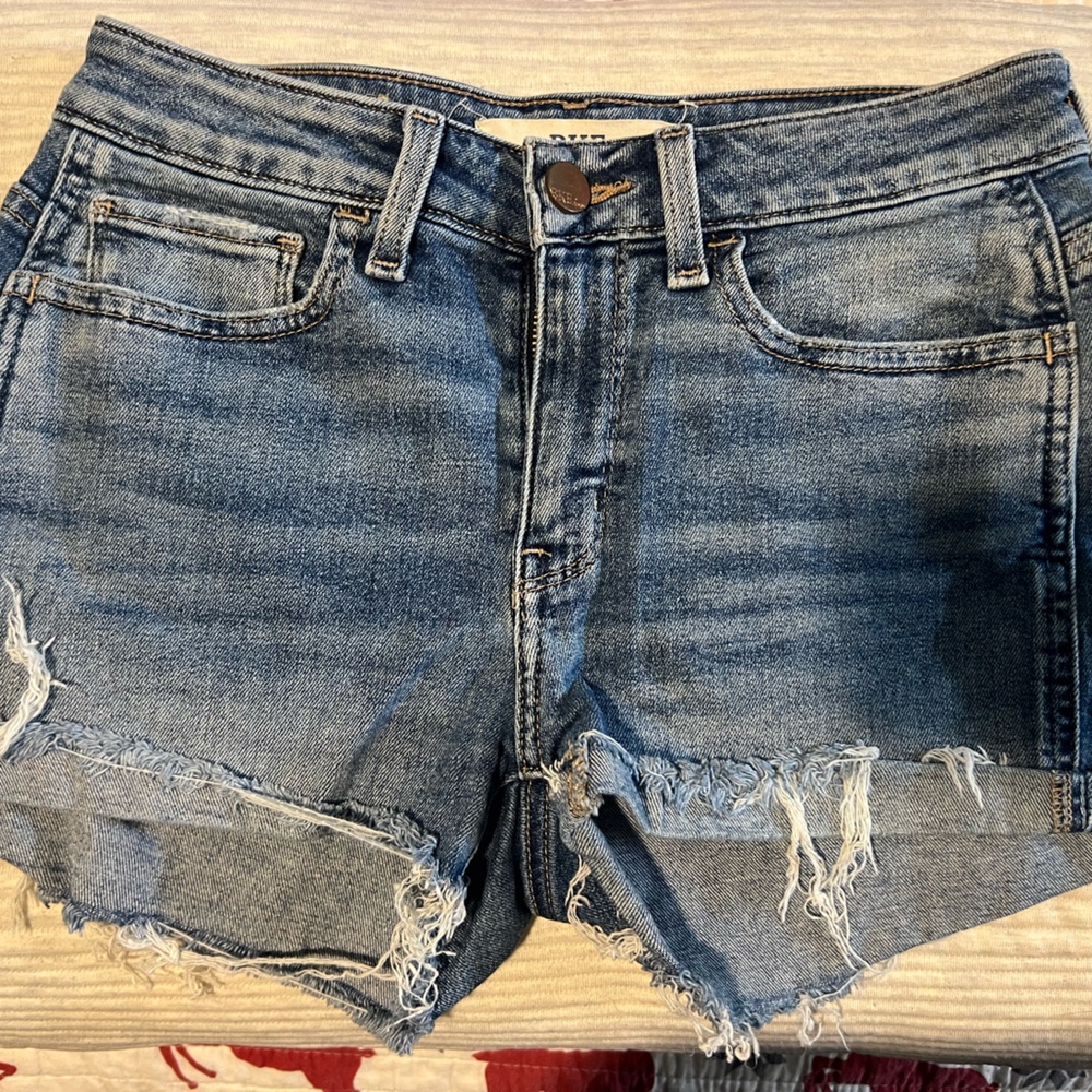 BKE Light Wash Frayed Denim Shorts